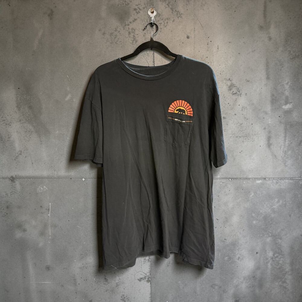 VANS Off the Wall Mens Bear Short Sleeved Tshirt - Size XX